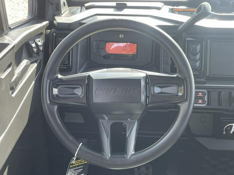 2026 Can-Am® Defender MAX XT CAB HD11