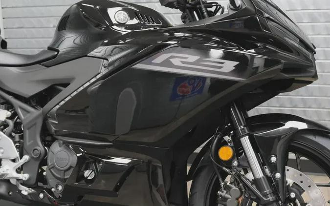 2026 YAMAHA YZFR3 ABS