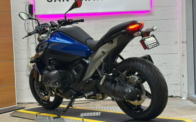 2026 BMW R 1300 R