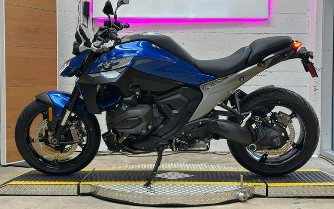 2026 BMW R 1300 R