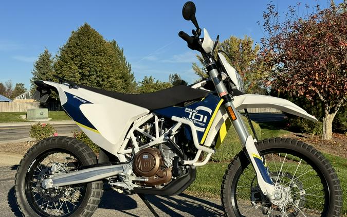 2016 Husqvarna Motorcycles 701 Enduro
