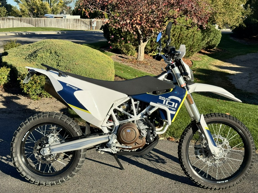 2016 Husqvarna Motorcycles 701 Enduro