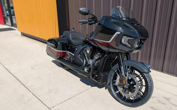 2026 Indian Motorcycle® Challenger Dark Horse Signature Series Abyss Metallic / Red Allert