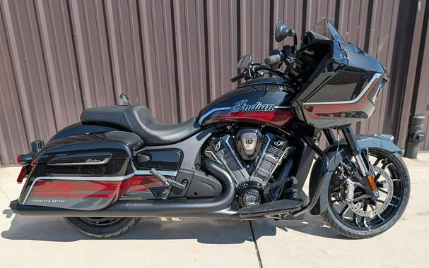 2026 Indian Motorcycle® Challenger Dark Horse Signature Series Abyss Metallic / Red Allert
