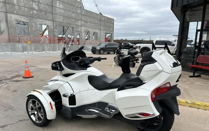 2019 Can-Am® Spyder® RT Limited Dark