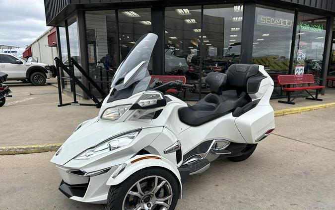 2019 Can-Am® Spyder® RT Limited Dark