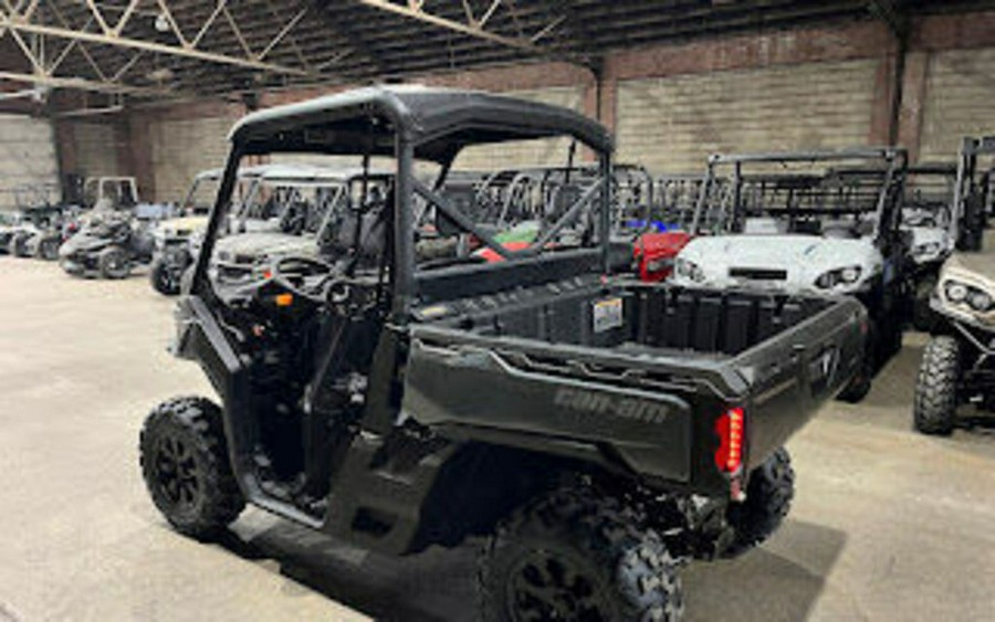 2024 Can-Am™ Defender XT HD7