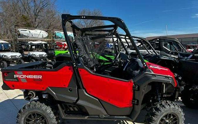 2025 Honda Pioneer 1000 Deluxe