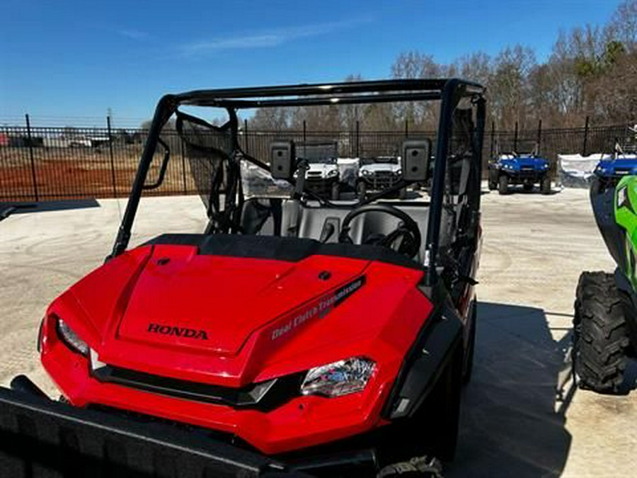 2025 Honda Pioneer 1000 Deluxe