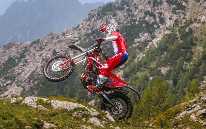 2026 BETA 300 Xtrainer - B203244