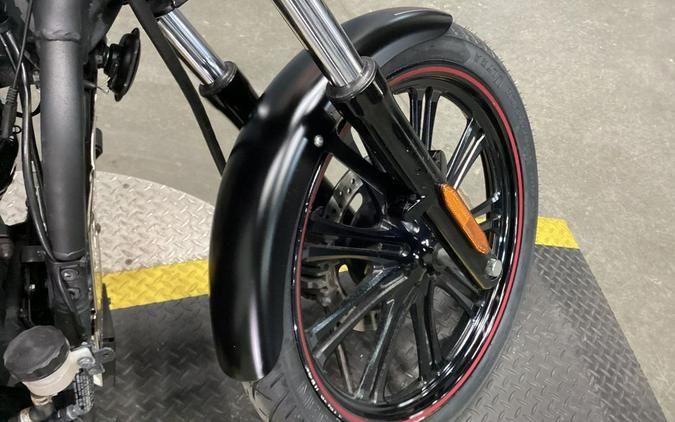 2011 Kawasaki Vulcan® 900 Custom SE