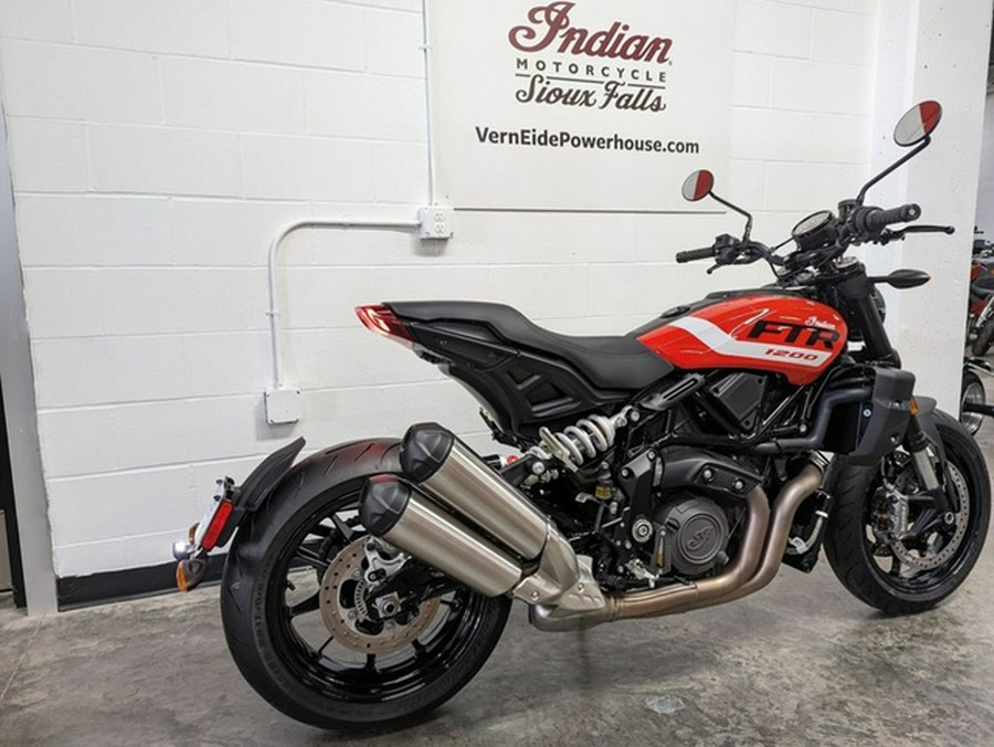2024 Indian FTR Indy Red/Black
