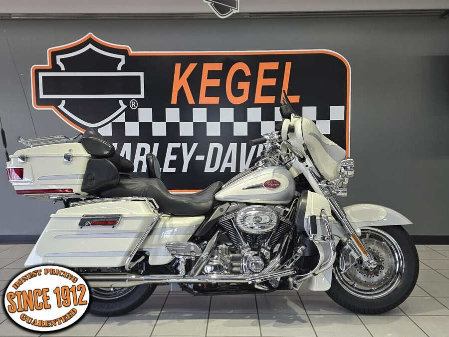 2008 Cvo Ultra Classic Electra Glide 3 White Frost & Silver Mist