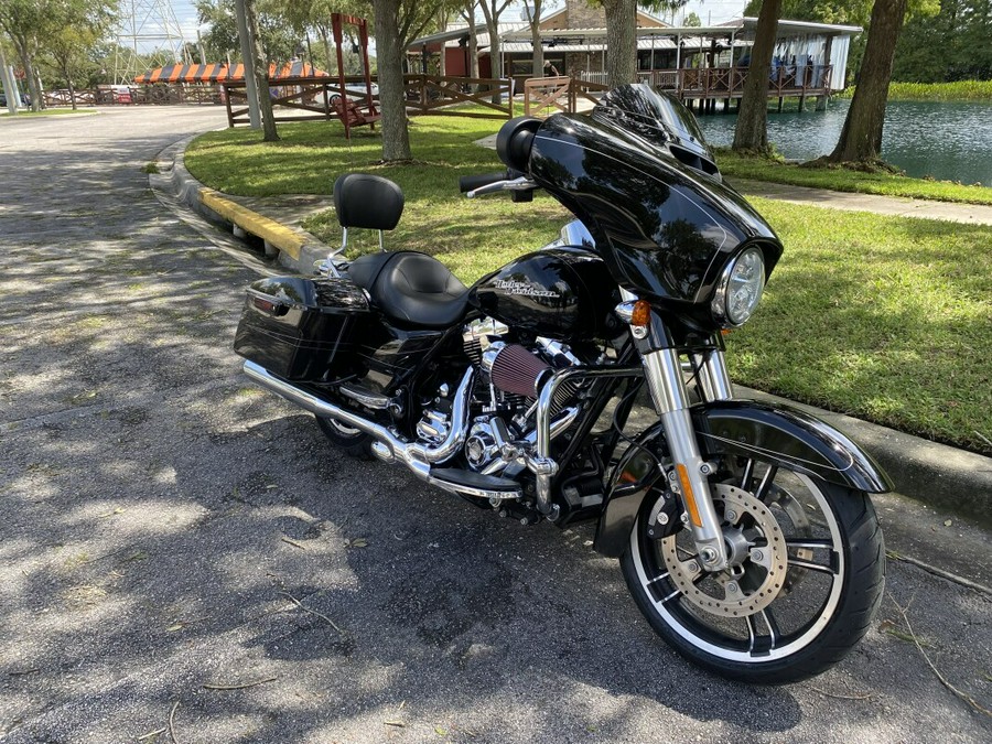 2016 Harley-Davidson Street Glide Special