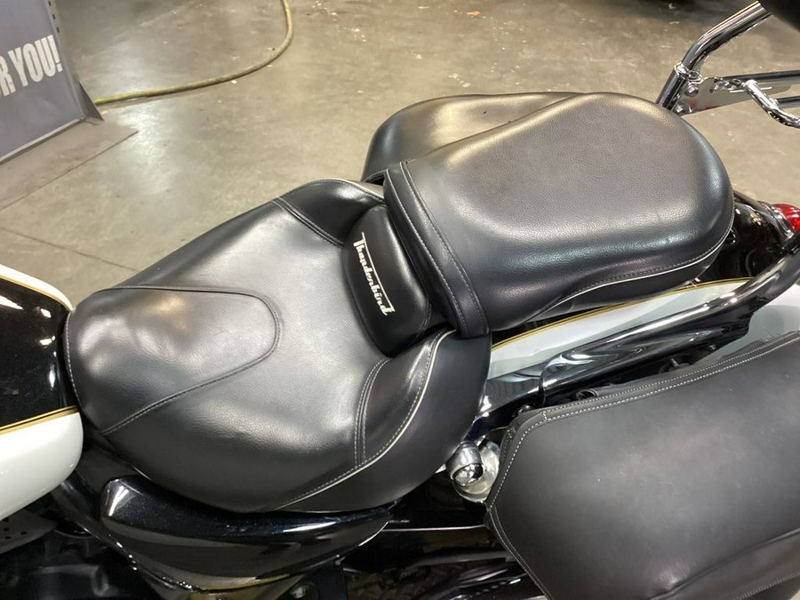 2017 Triumph Thunderbird LT ABS Crystal White / Phantom Black