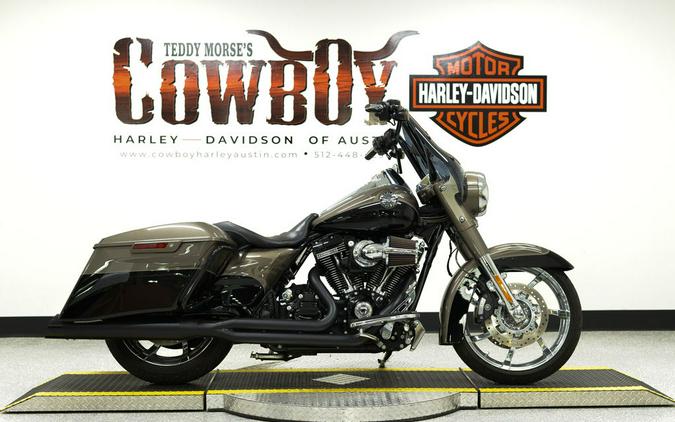 2014 Harley-Davidson® FLHRSE - CVO™ Road King®