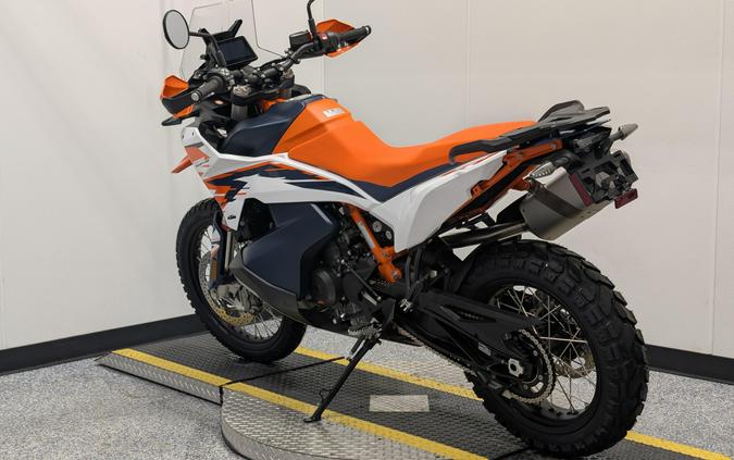 2026 KTM Adventure 890 R