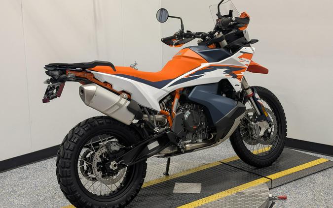 2026 KTM Adventure 890 R