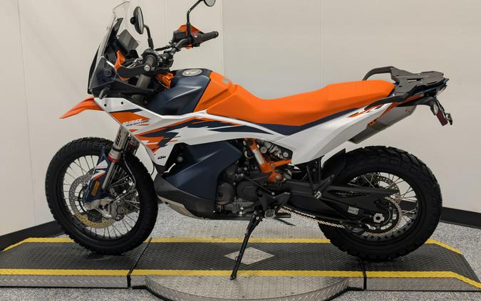 2026 KTM Adventure 890 R