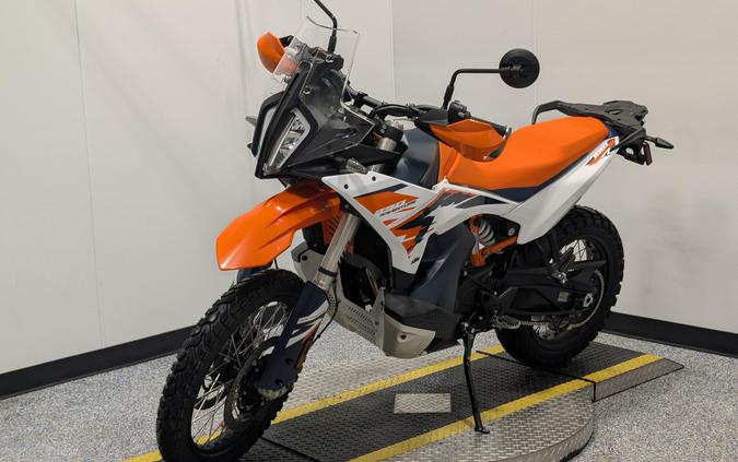 2026 KTM Adventure 890 R