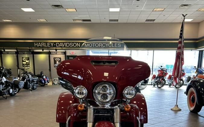 2021 Harley-Davidson Tri Glide Ultra FLHTCUTG