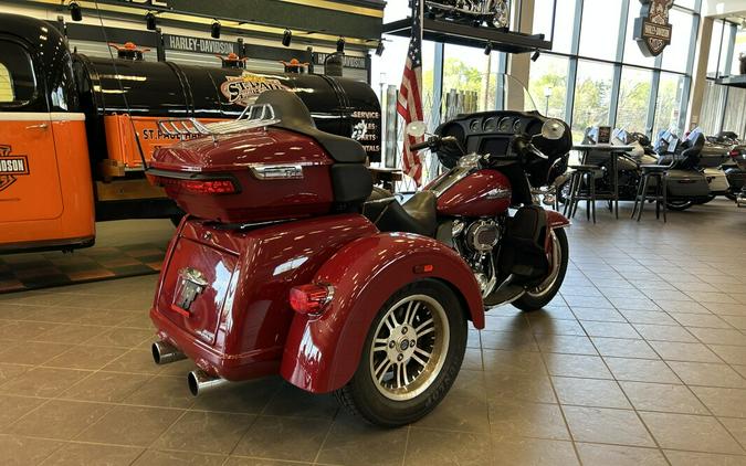 2021 Harley-Davidson Tri Glide Ultra FLHTCUTG