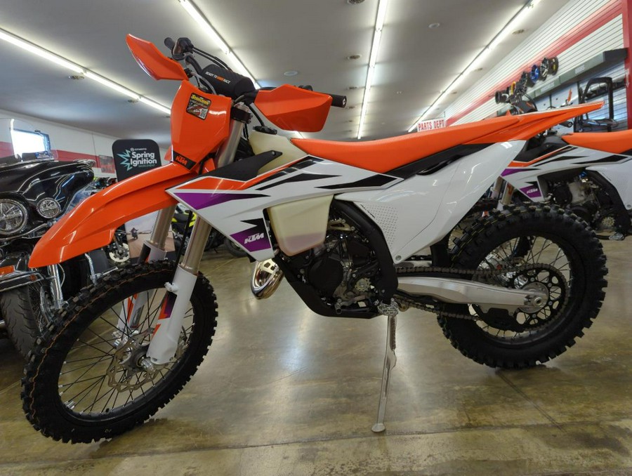 2024 KTM XC 125