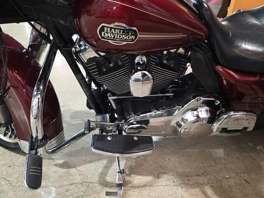 2010 Harley-Davidson FLHTCU - Ultra Classic Electra Glide