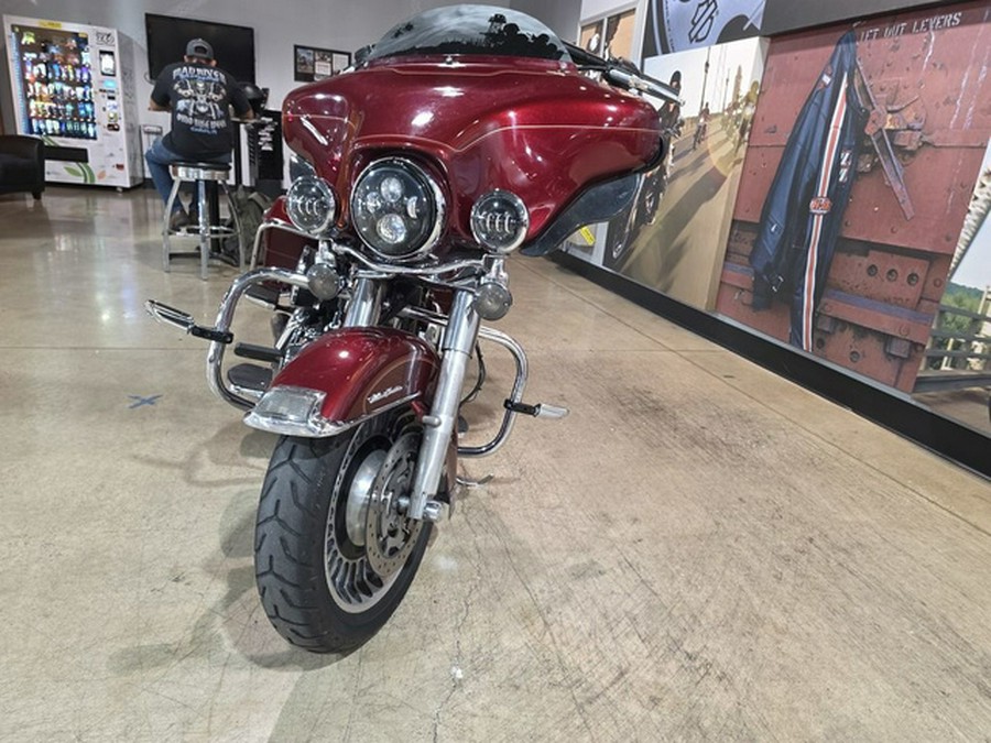 2010 Harley-Davidson FLHTCU - Ultra Classic Electra Glide