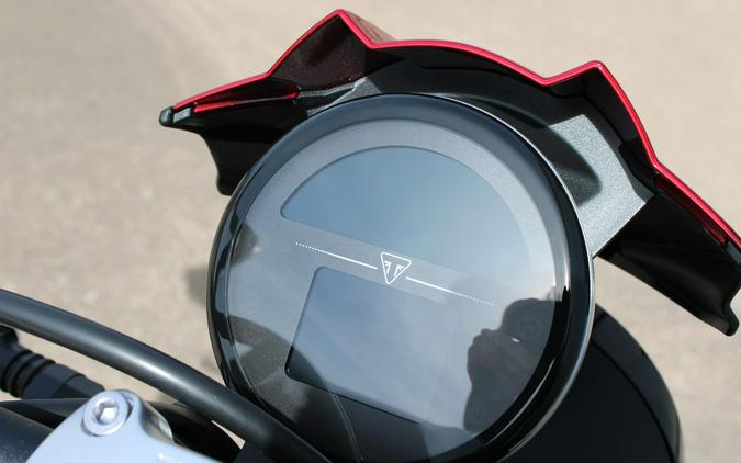 2026 Trident 800 - Triumph