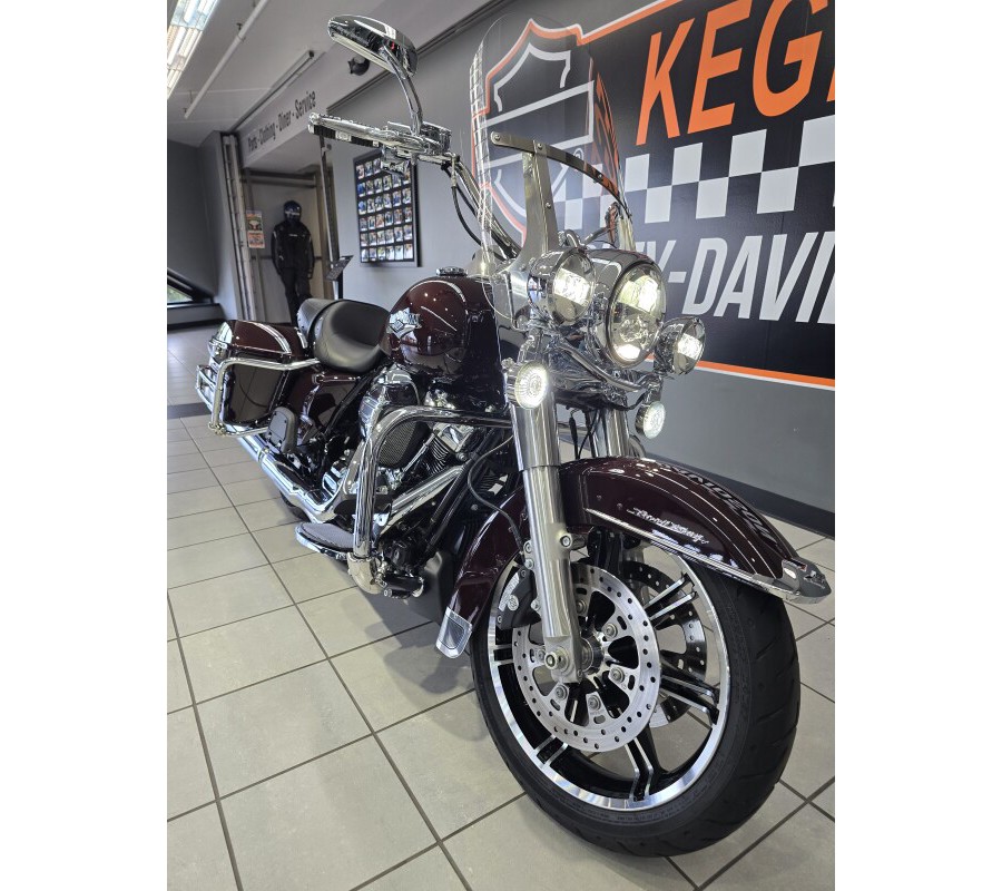 2022 Harley-Davidson Road King Midnight Crimson