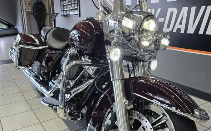 2022 Harley-Davidson Road King Midnight Crimson