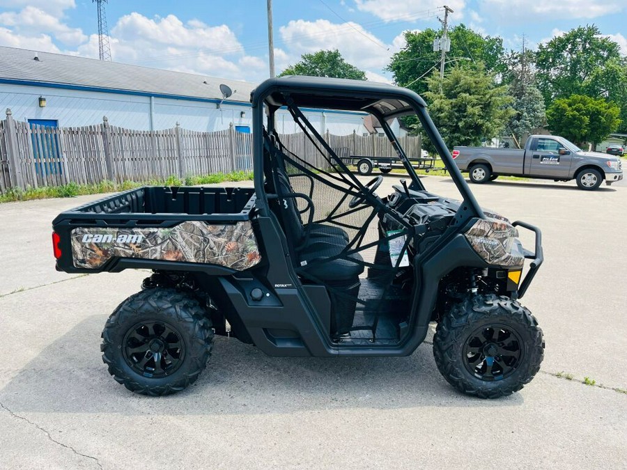 2024 Can-Am™ Defender XT HD7