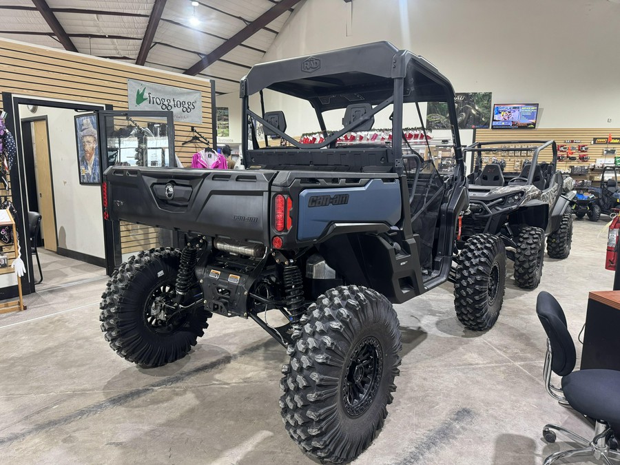 2024 Can-Am Defender XT HD10