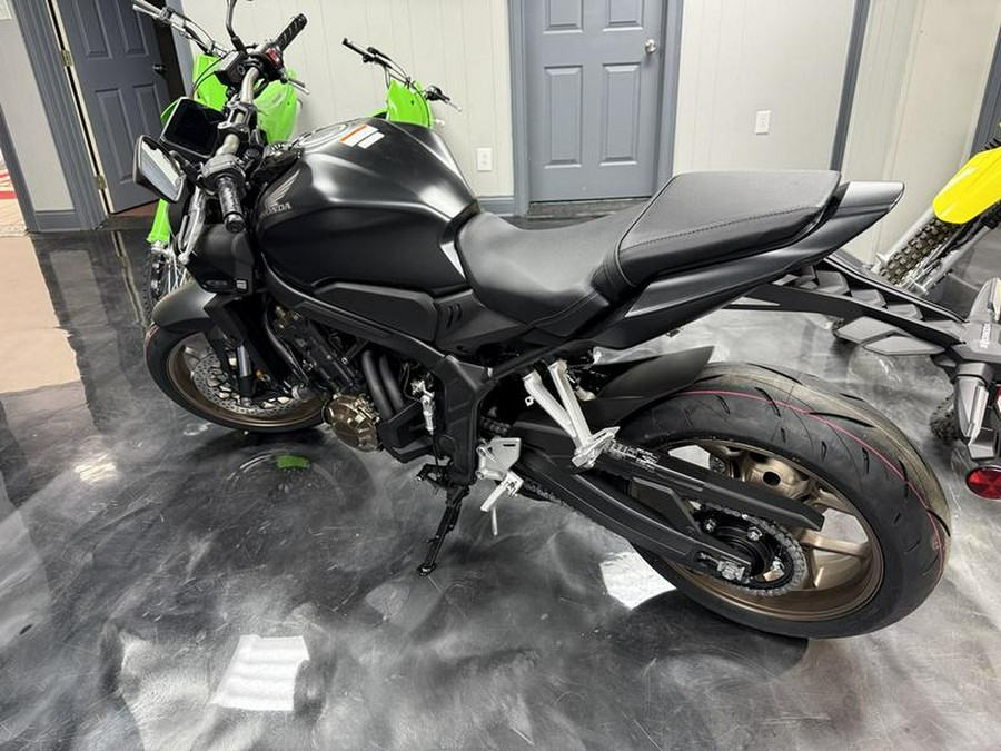 2026 Honda® CB650R E-Clutch