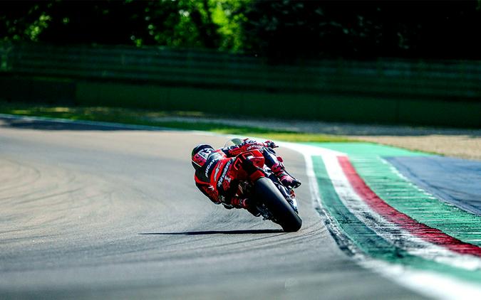 2025 Ducati Panigale V4 S