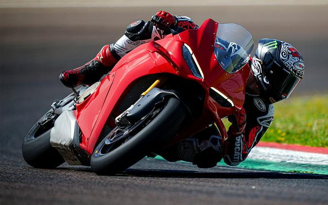 2025 Ducati Panigale V4 S