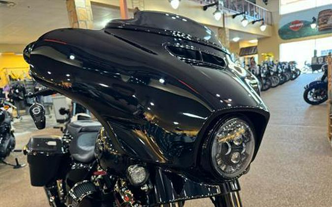 2022 Harley-Davidson CVO™ Street Glide®