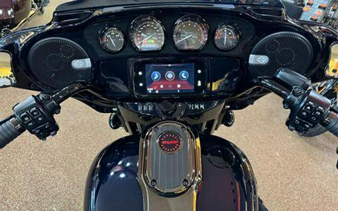 2022 Harley-Davidson CVO™ Street Glide®