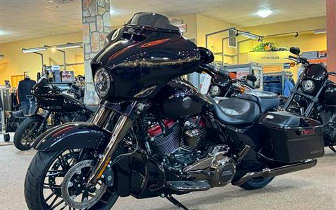 2022 Harley-Davidson CVO™ Street Glide®