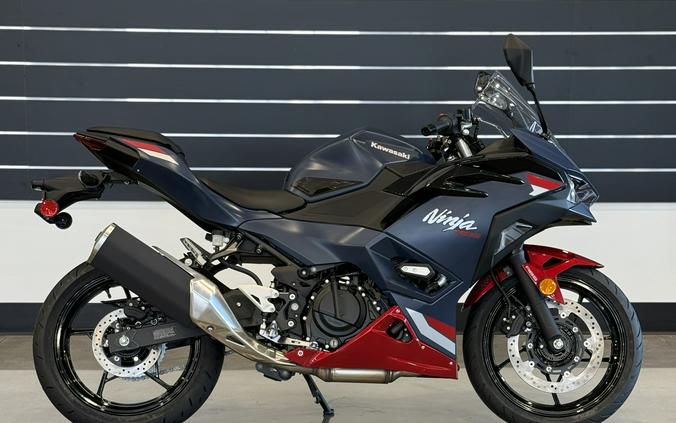 2026 Kawasaki NINJA 500 ABS Metallic Matte Twilight Blue/Candy Persimmon Red - KAA84004