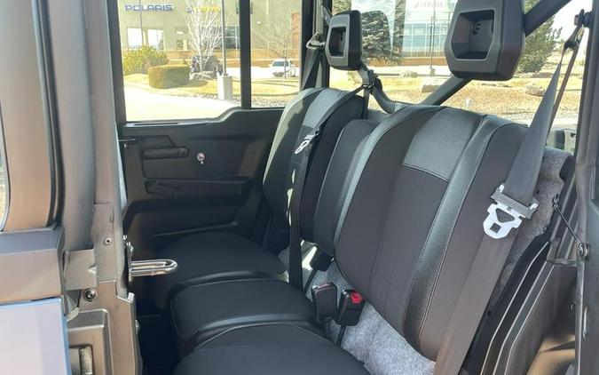 2026 Can-Am® Defender MAX XT CAB HD11 With 10.25 in.display