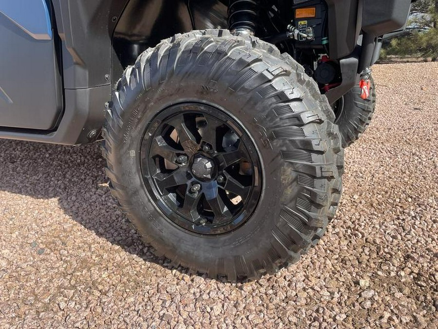 2026 Can-Am® Defender MAX XT CAB HD11 With 10.25 in.display