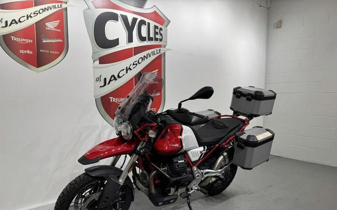 2022 Moto Guzzi V85 TT Evocative Graphics 850 Travel