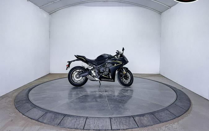 2026 Honda CBR650R E-Clutch
