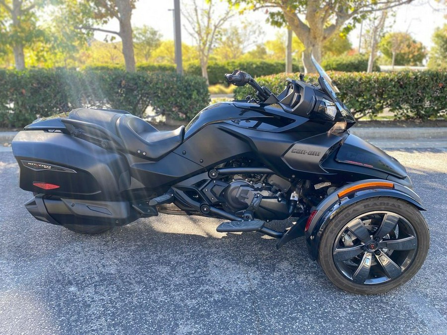 2016 Can-Am® Spyder® F3 Limited Special Series 6-Speed Semi-Automatic (SE6)