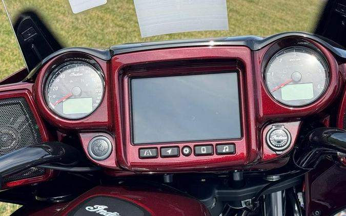 2024 Indian Motorcycle® Roadmaster® Dark Horse® w/Powerband Audio Package Maroon Metallic