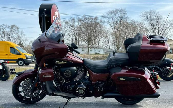 2024 Indian Motorcycle® Roadmaster® Dark Horse® w/Powerband Audio Package Maroon Metallic