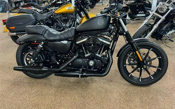 2022 Harley-Davidson Iron 883 Review [Air-Cooled Sportster]