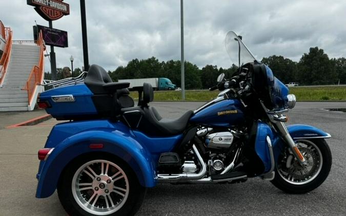 2017 Harley-Davidson Tri Glide Ultra Custom Colour Bonneville Blue/Fathom Bl